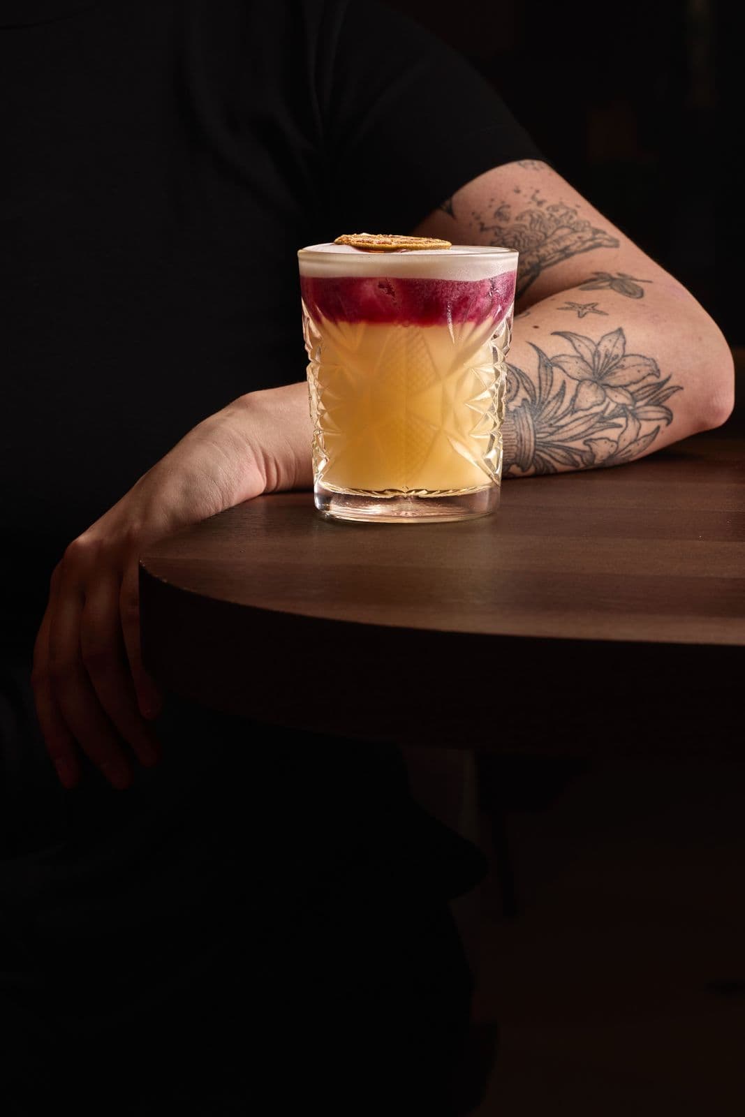 Gallo Sour con capa de vino tinto y espuma